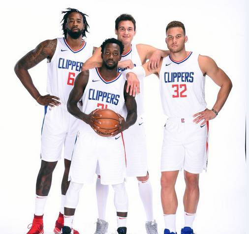 与禁区内对 与禁区内对